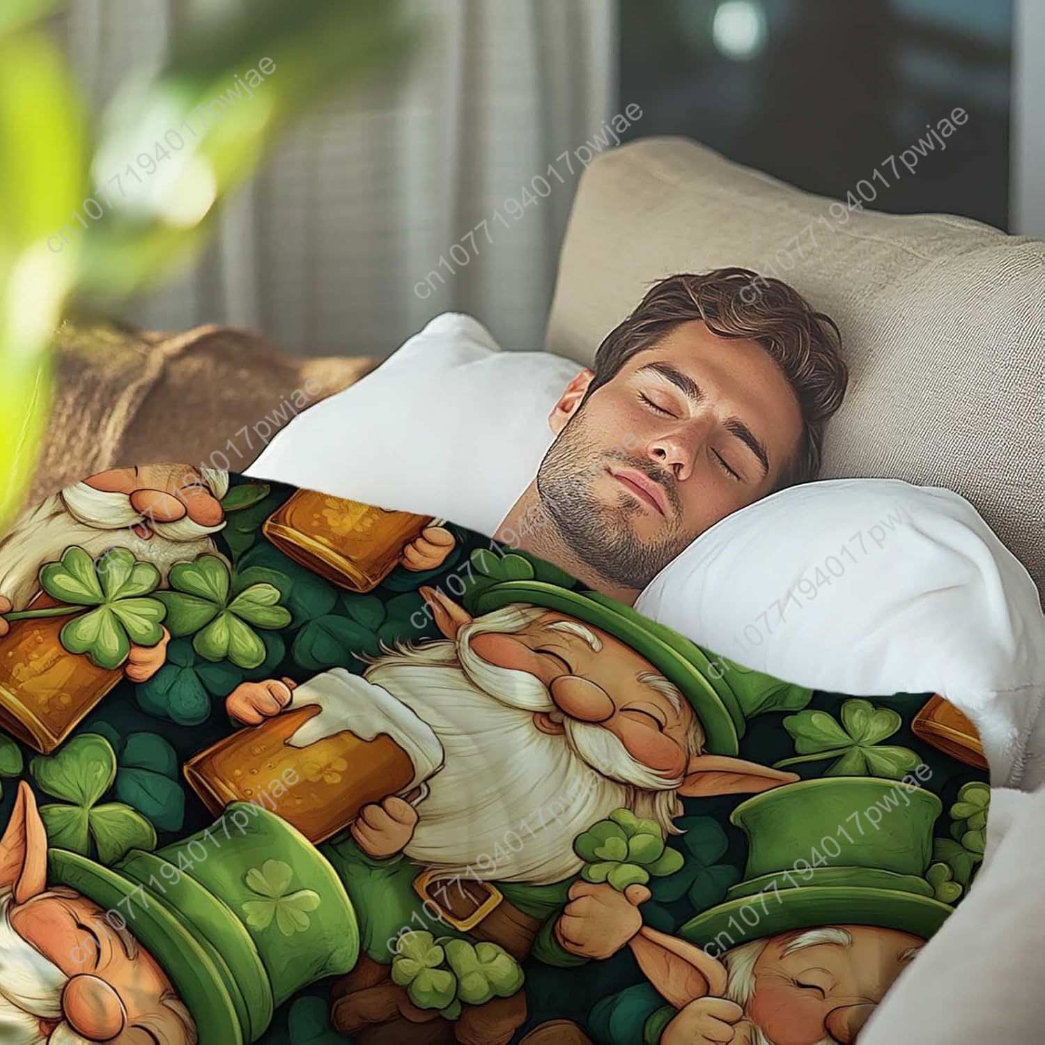 St. Patrick’s Day Gnome Throw  - Home Textiles Usa ulasan dan harga